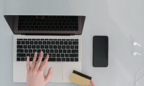 Top 5 strategies for APAC e-tailers to become Shopper-First organizations