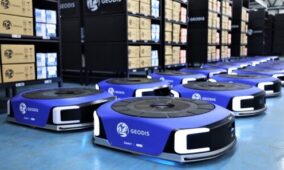 Hong Kong logistics provider employs AMR to digitalize operations