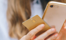 Are retailers doing enough to earn trust in m-commerce?