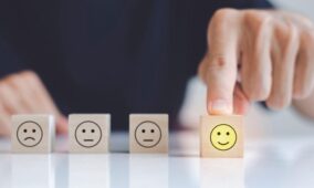 Can better collaboration between sales and support teams optimize CX?