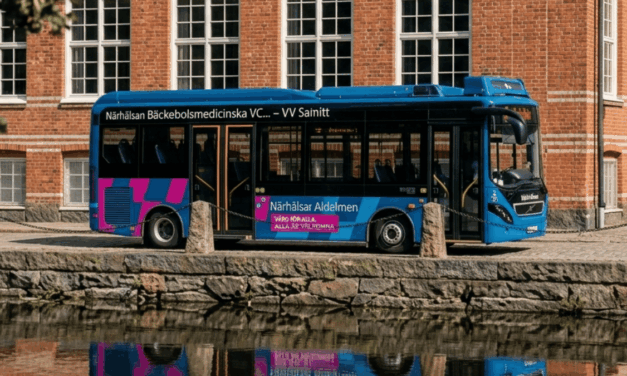 Level 4 self-driving bus struck by tram on launch day in Gothenburg